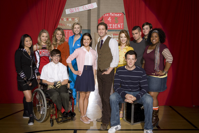 glee-cast-hollywire
