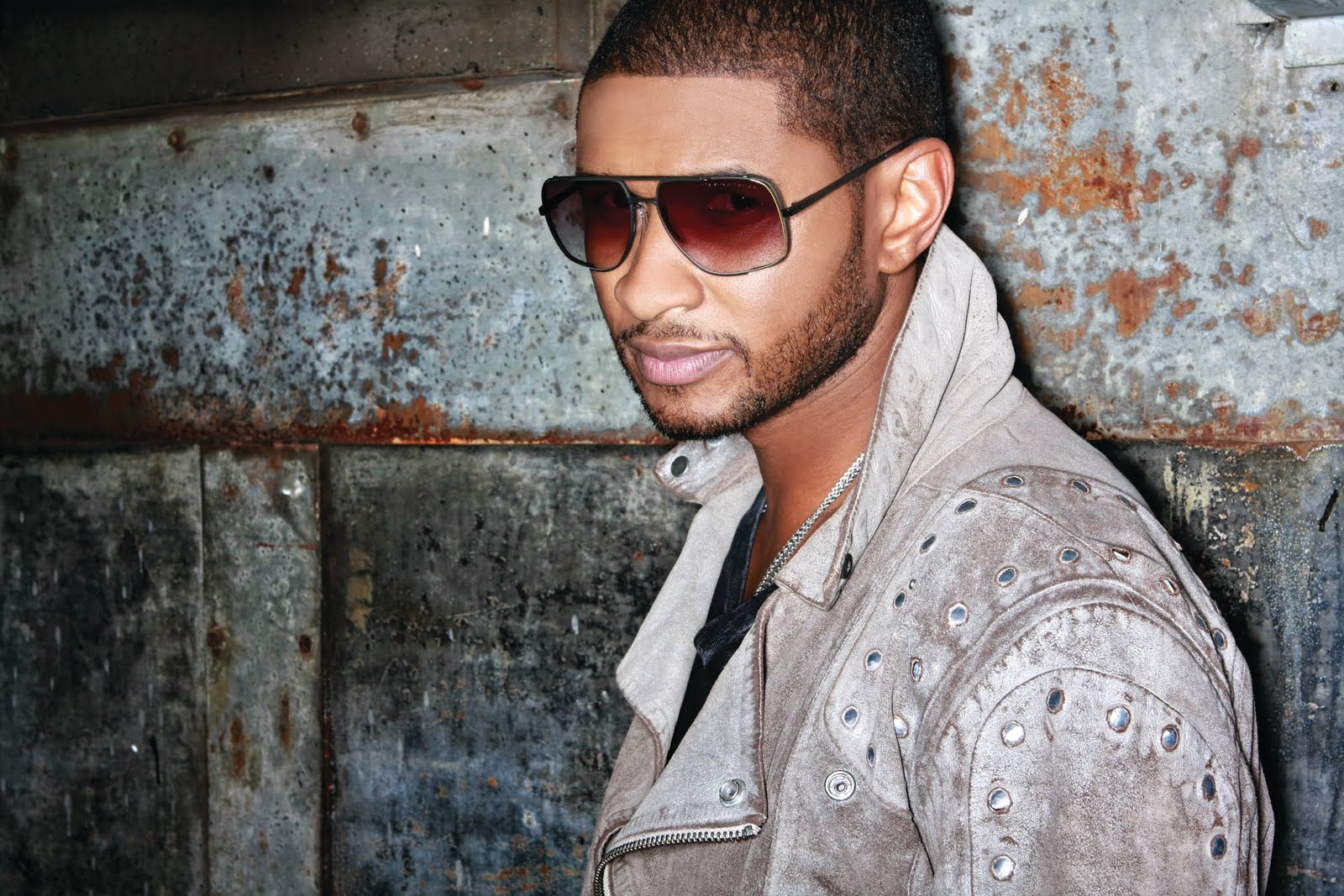 Usher 2013