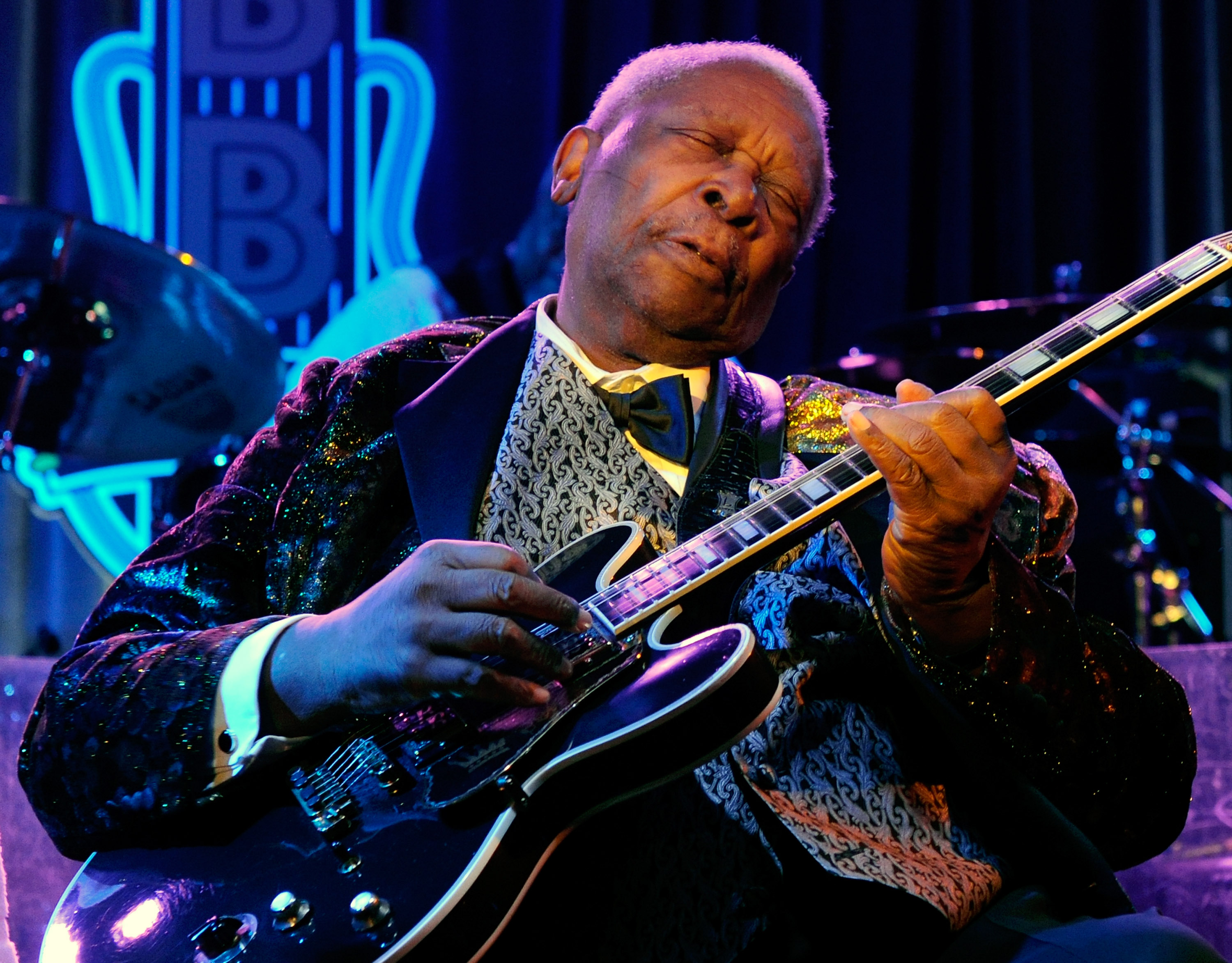 bb king live 2014 hospice care